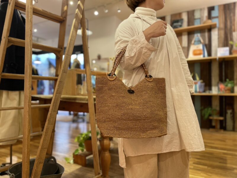 サンアルシデ × アヴース ラフィア トート