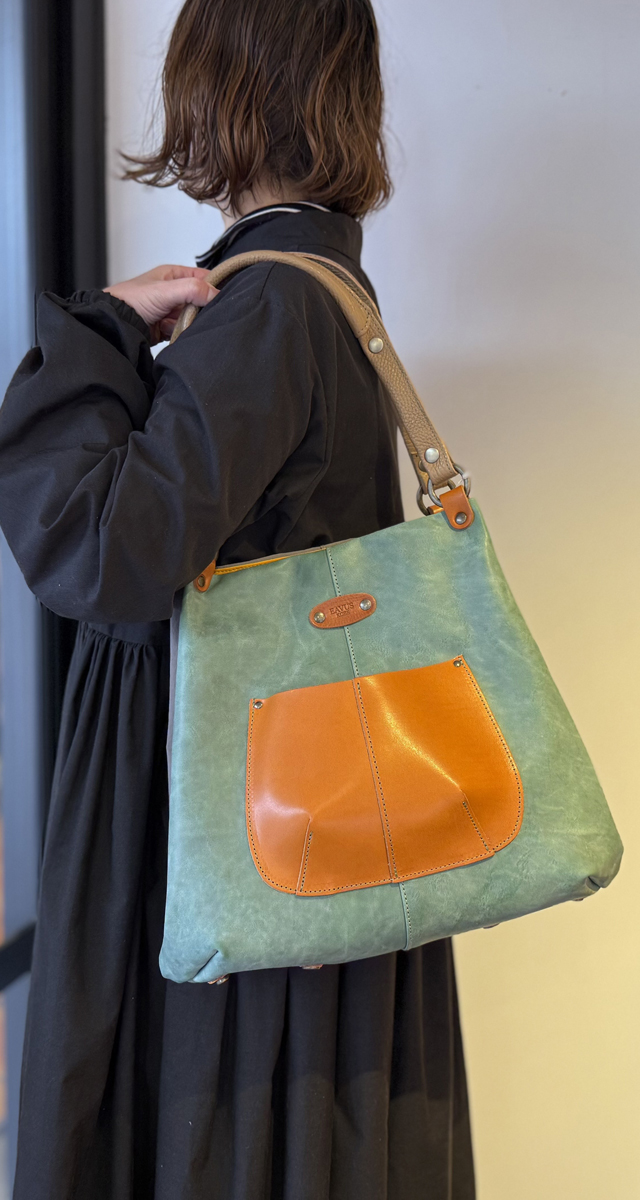 アヴース（EAVUS）公式サイト｜神戸発のオリジナルバッグブランド