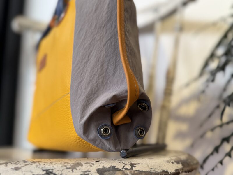 イタリアコーティングレザー x 撥水ナイロン Wフェイストート