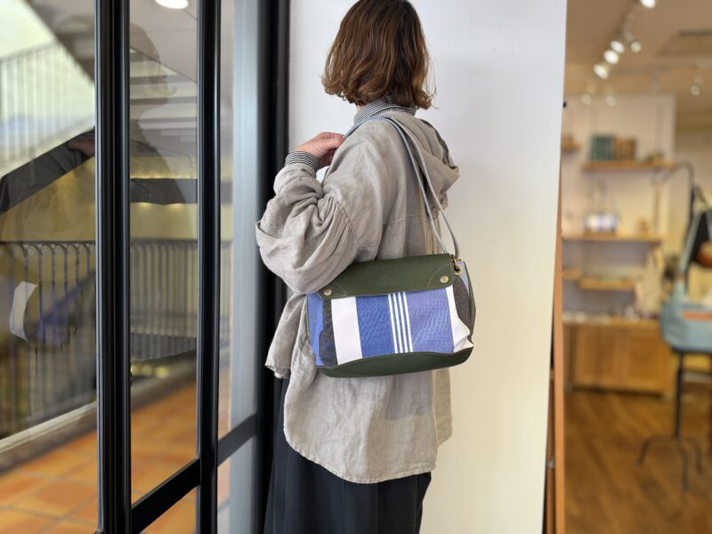 イタリアタンニンレザー x フランスコットン ショルダー