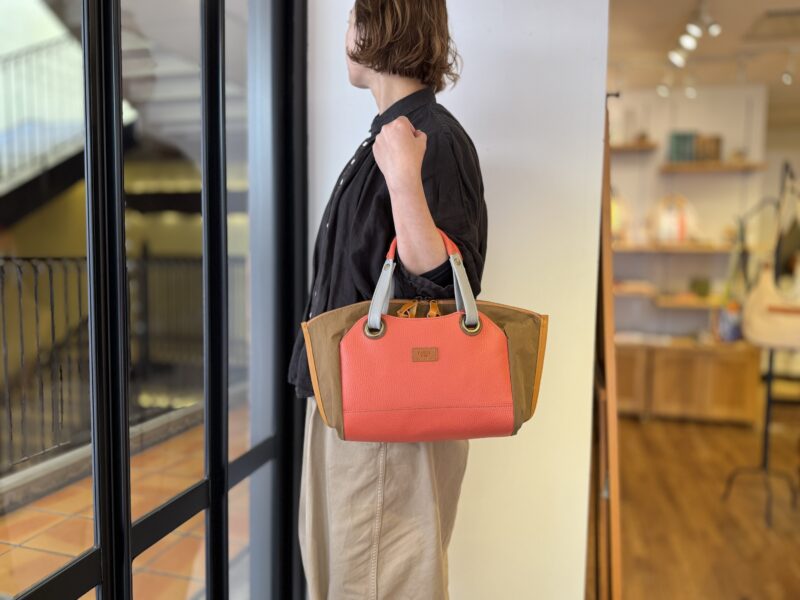 イタリアコーティングレザー x 撥水ナイロン Wフェイストート