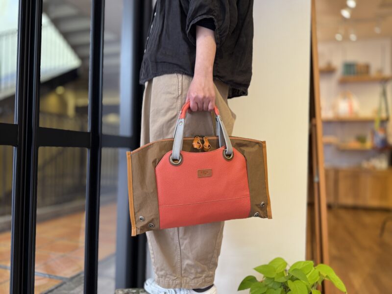 イタリアコーティングレザー x 撥水ナイロン Wフェイストート