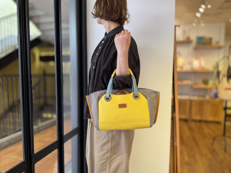 イタリアコーティングレザー x 撥水ナイロン Wフェイストート