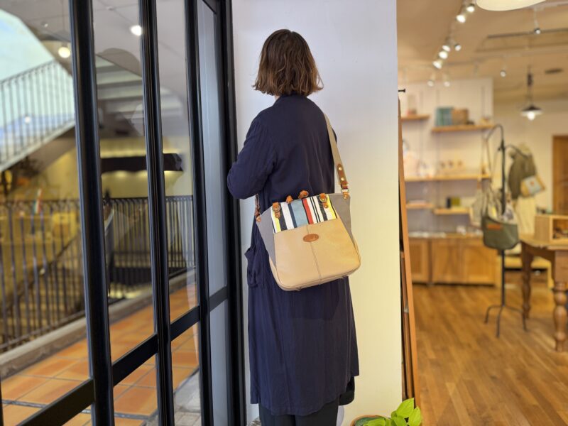 色々な持ち方の3wayバッグ