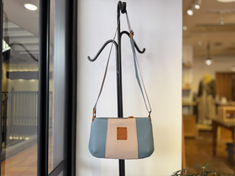 (C3) アクアブルー x ヌード レザー