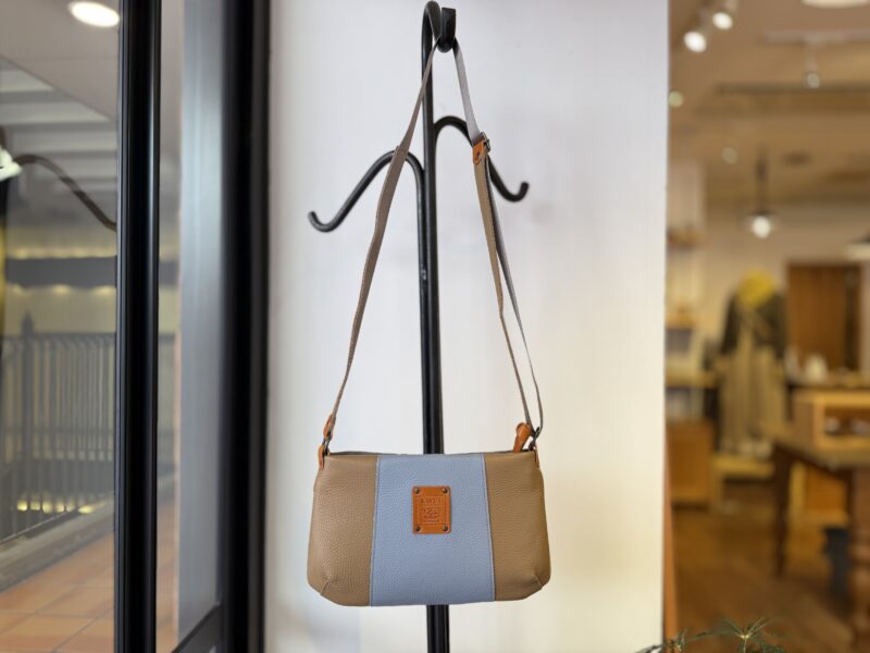 (F) カプチーノ x サルビア レザー